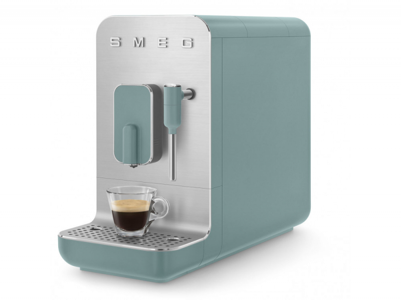 Автоматическая кофемашина SMEG BCC02EGMEU